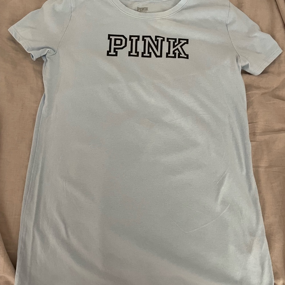 EUC Pink tshirt light blue color